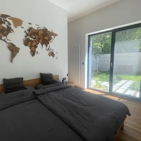Stylish Apartment With Garden And Garage Parking Apartmán Brno