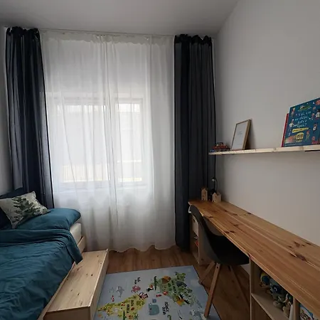 Stylish Apartment With Garden And Garage Parking Brno